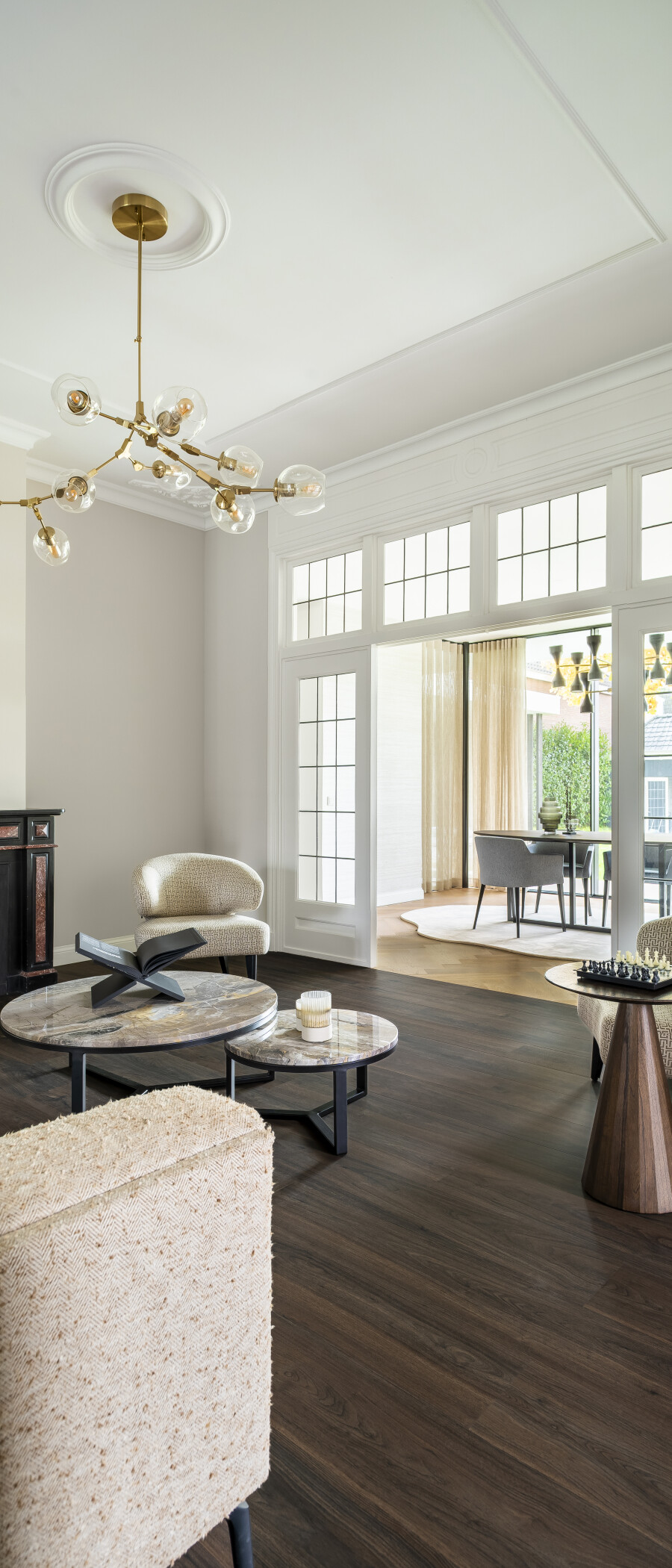 HTG_63f3420_Brandshoot_Bavel_Walnut_HR_39